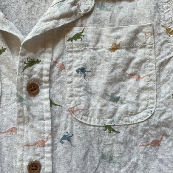 🦖HOST PICK🦕 Boys Linen Dinosaur Button Up - Picture 3 of 5